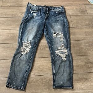 Judy Blue Boyfriend Fit Distressed Blue Jeans